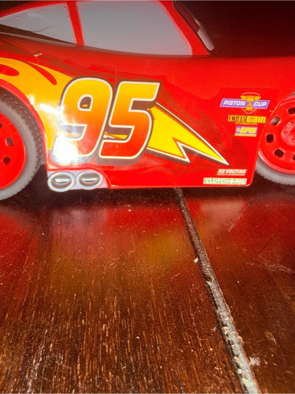 Lightning McQueen Remote Control Race Car w/ Remote